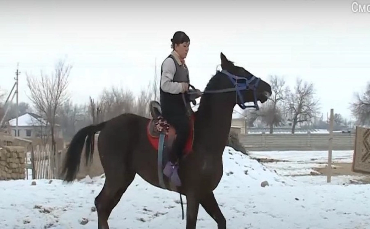 Фото: скриншот видео Otyrar.kz