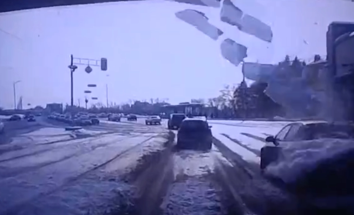 Кадр из видео