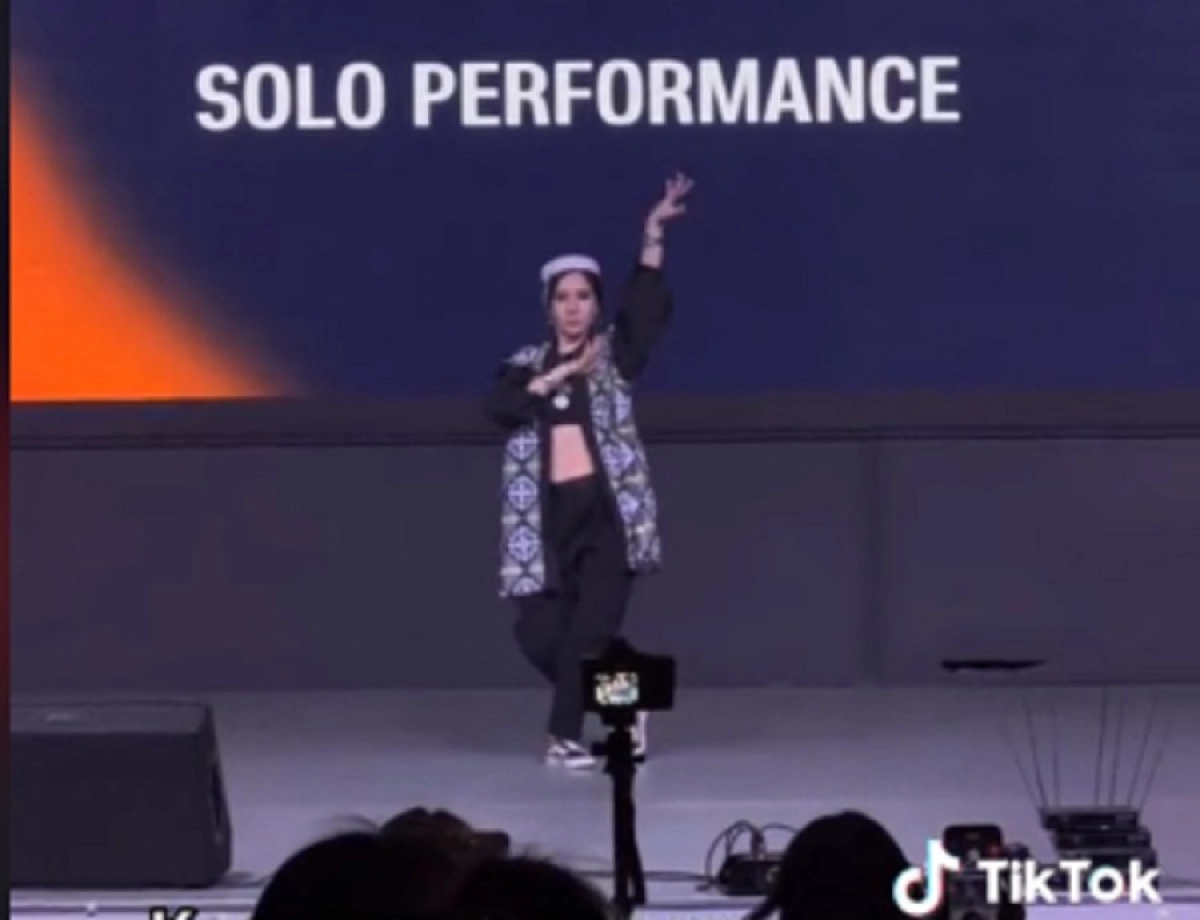 Кадр из видео