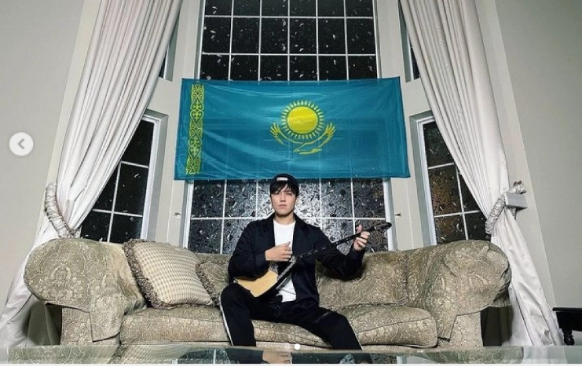 Фото с аккаунта Димаша Кудайбергена