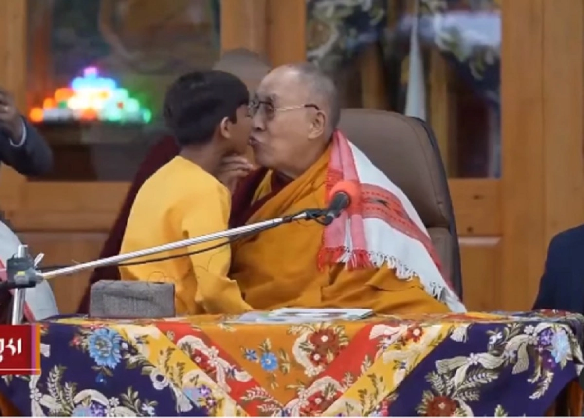 Кадр из видео