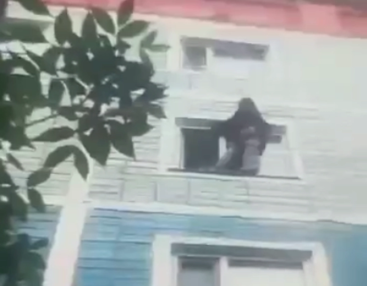 Кадр из видео