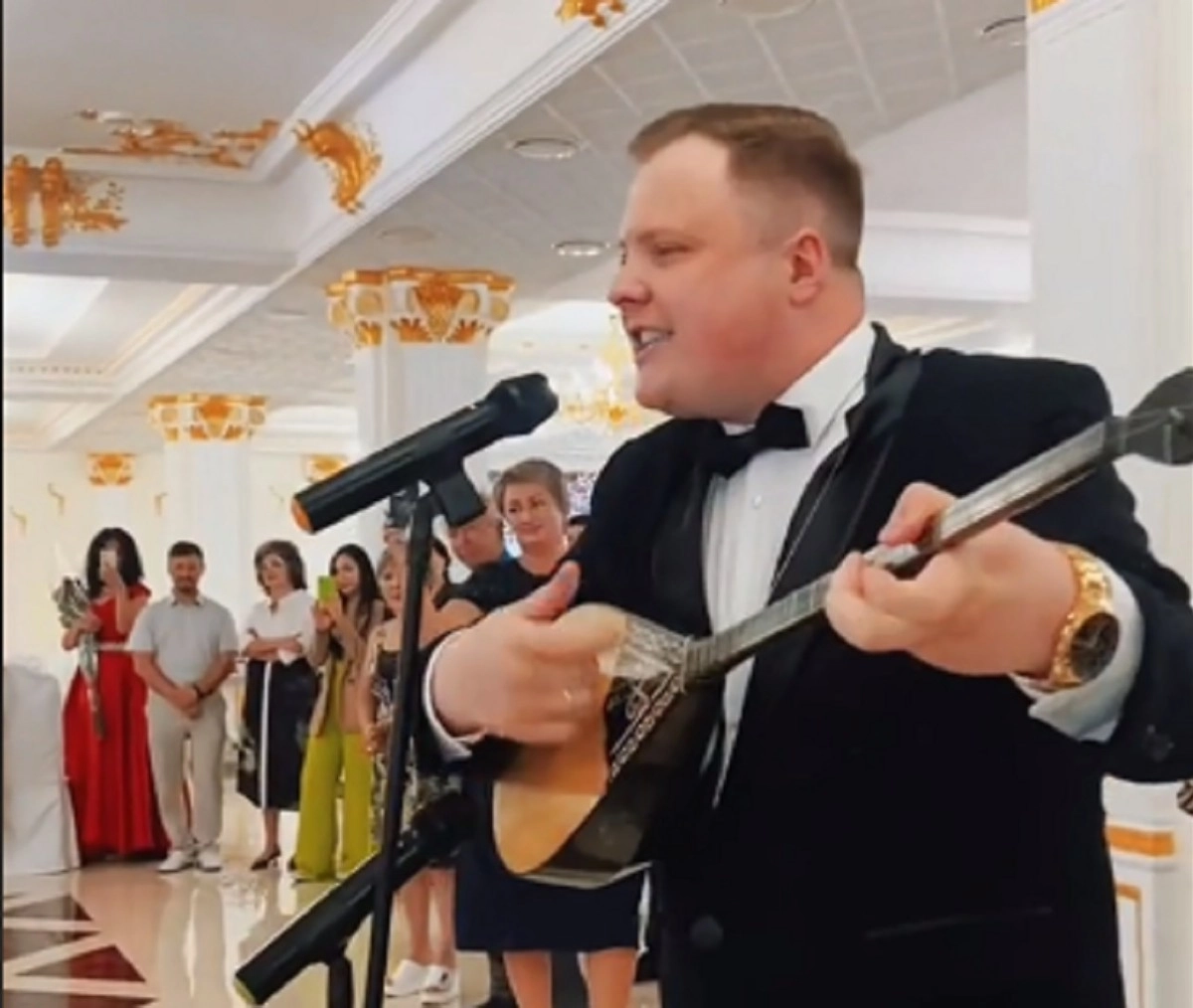 Кадр из видео