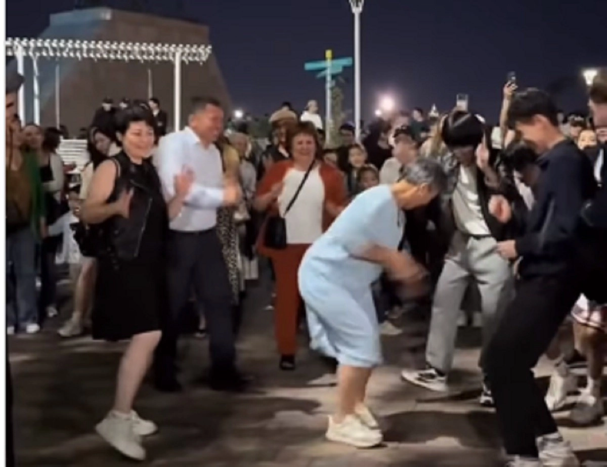 Кадр из видео