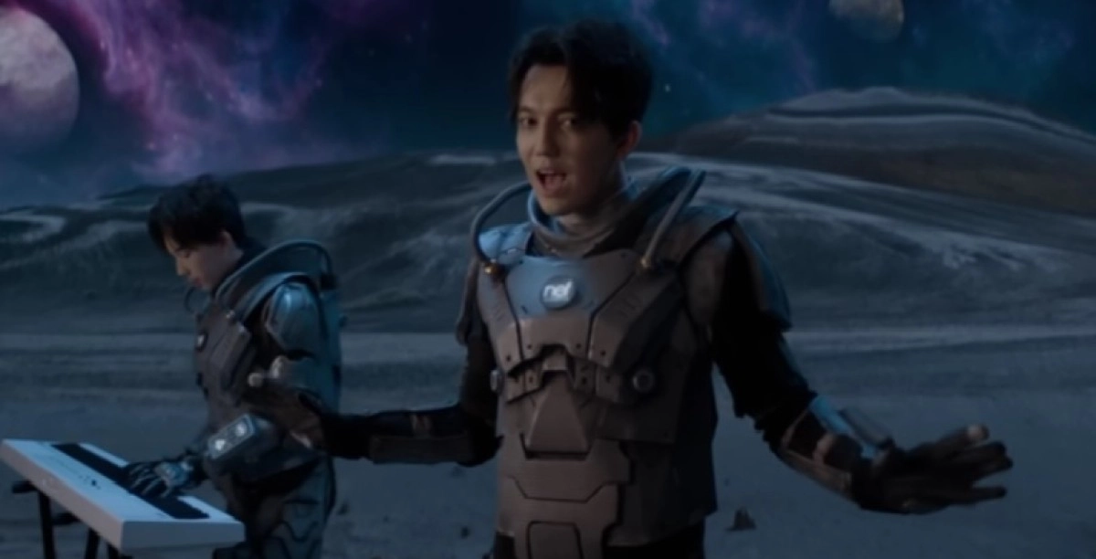 Кадр из видео