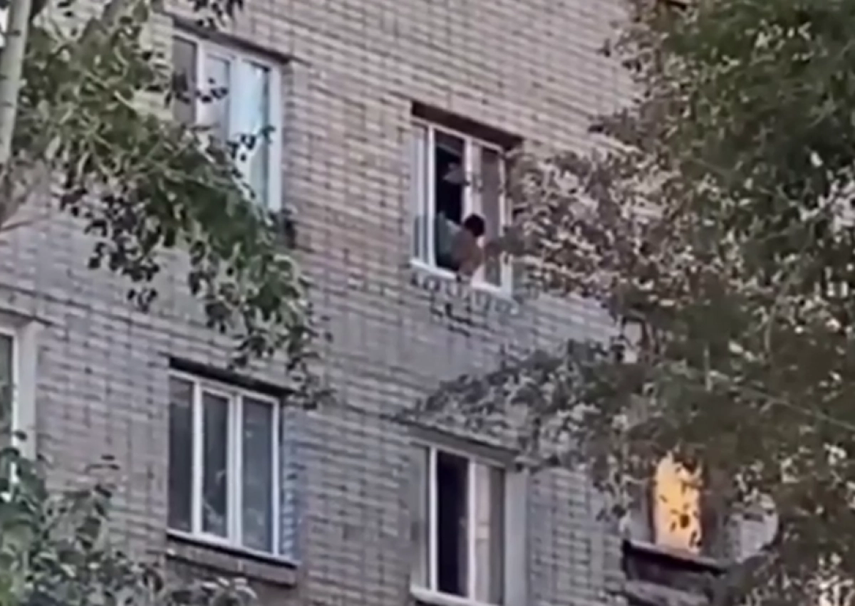 Кадр из видео