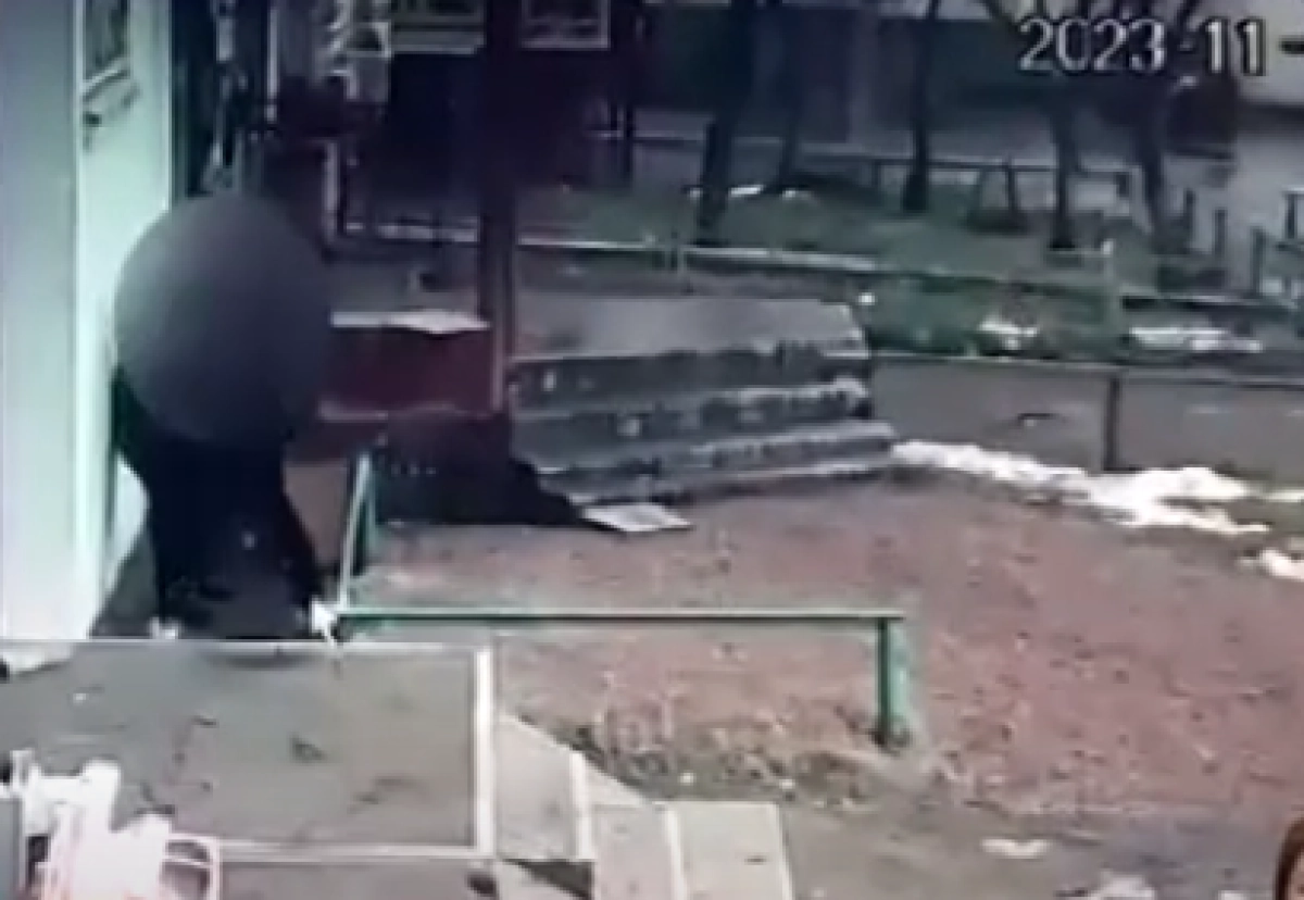 Кадр из видео