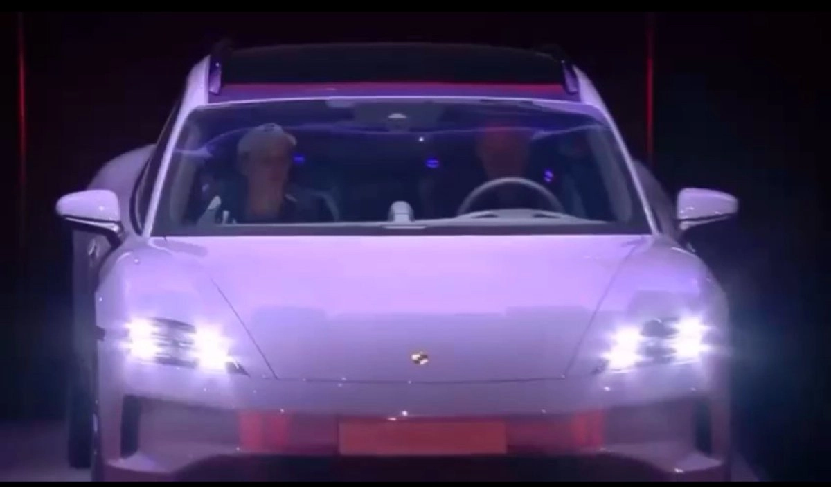 Кадр из видео