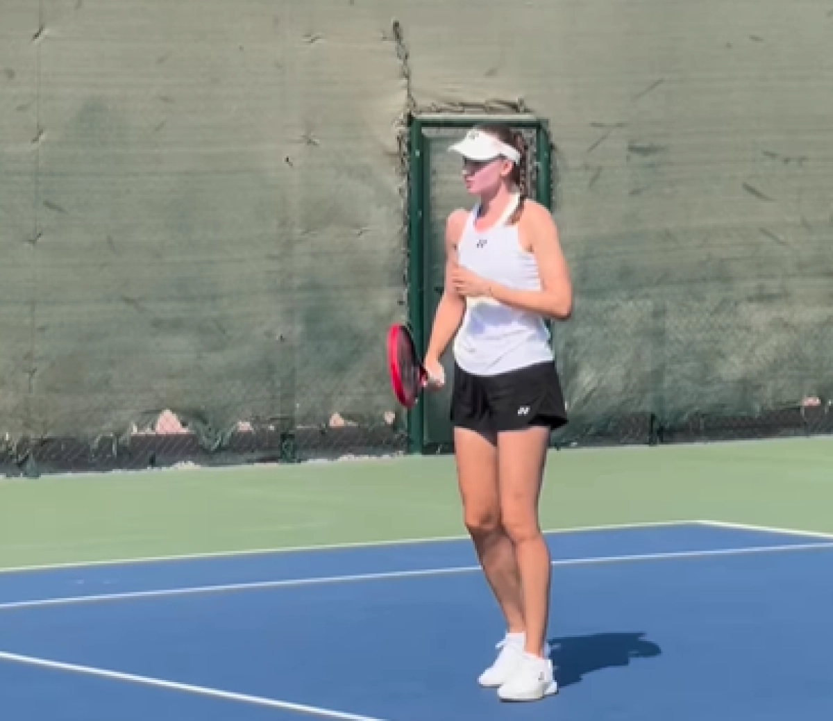 Кадр из видео