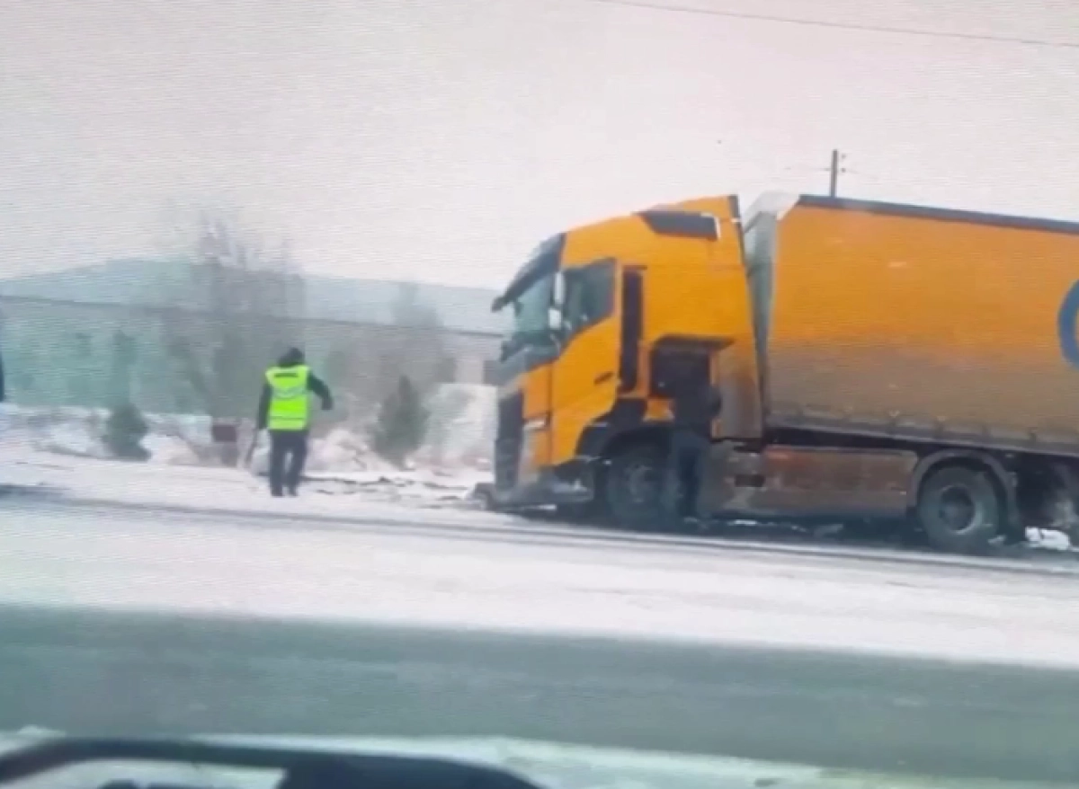 Кадр из видео