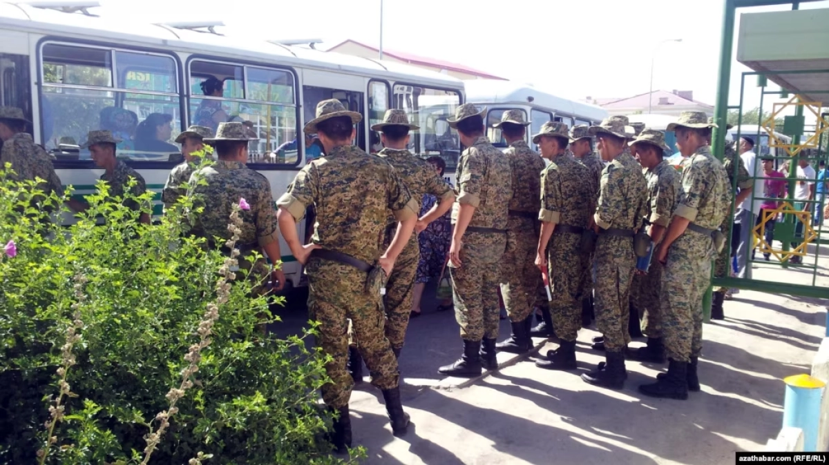 azathabar.com (RFE/RL)