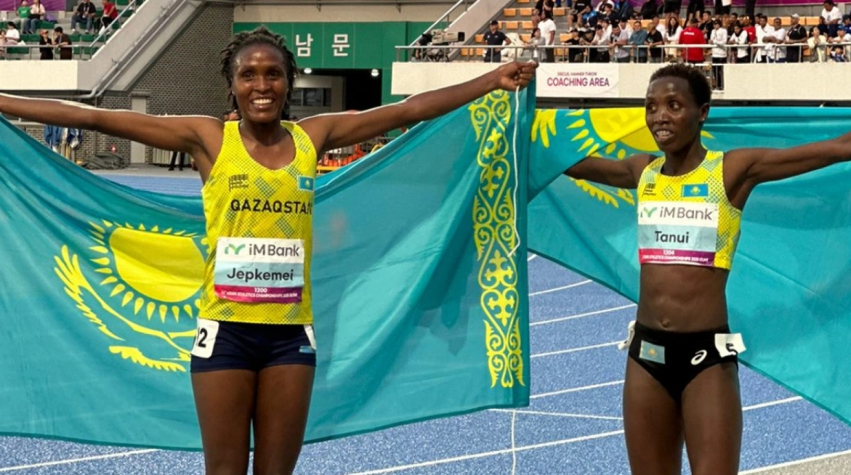 На снимке: Дейзи Джепкемей (слева) и Нора Джеруто Тануи.