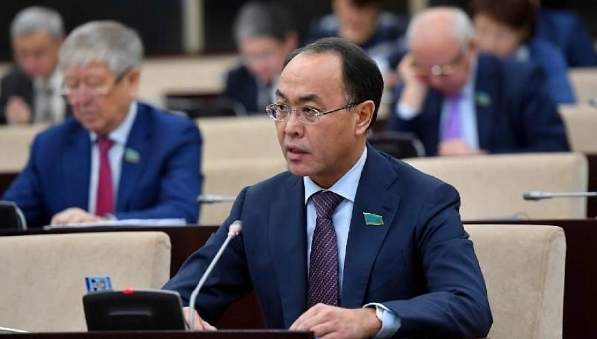 Фото с сайта парламента Казахстана