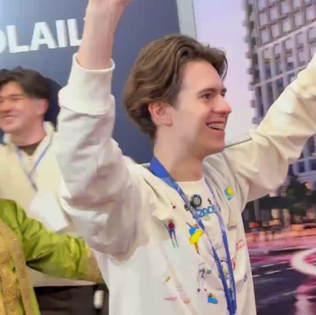 Кадр из видео