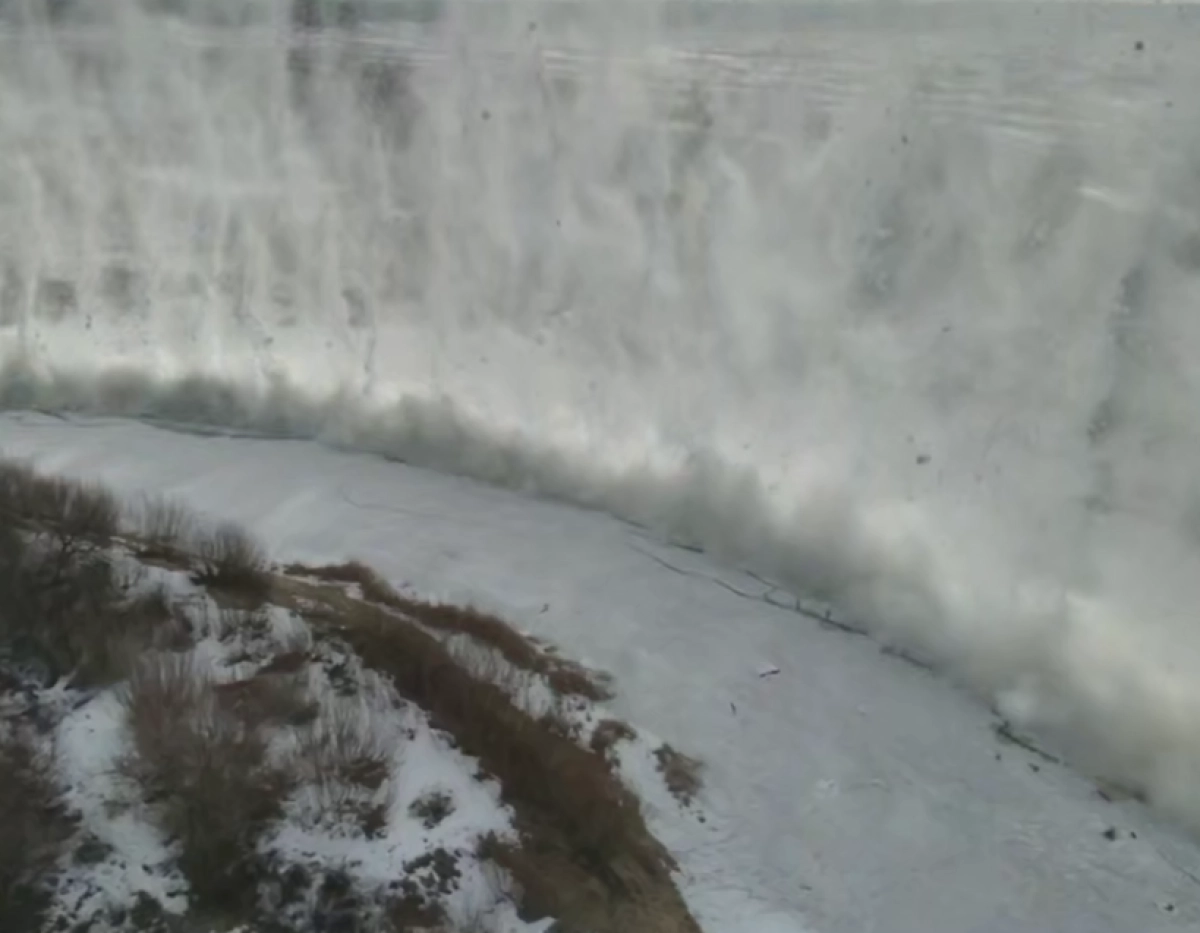 Кадр из видео