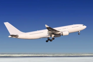 Зимний шторм в США привел к отмене сотен авиарейсов