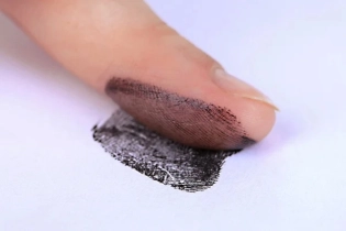 Казахстанцы будут обязаны сдавать отпечатки пальцев при въезде в Беларусь