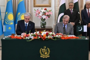 Токаев выразил соболезнования руководству Пакистана