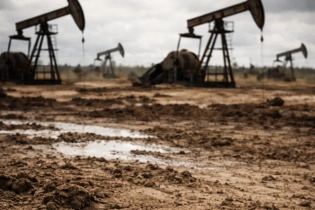 Добываем нефть, но испытываем дефицит – Токаев указал на острую проблему