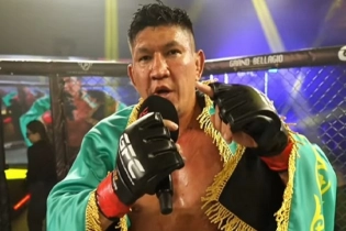 Куат Хамитов одержал 28-ю победу в профессиональной карьере