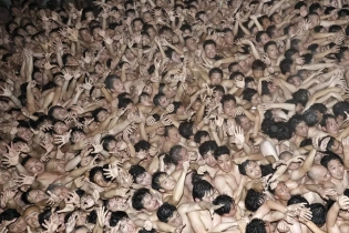 Несколько человек пострадали на «голом фестивале» в Японии