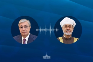 Токаев поблагодарил султана Омана за помощь в эвакуации казахстанцев