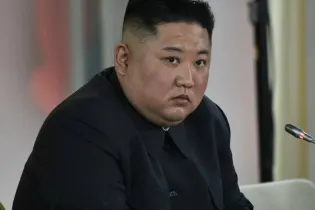 Ким Чен Ын переизбран на пост председателя государственных дел КНДР