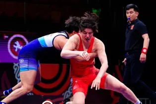 Казахстанка завоевала бронзу чемпионата Азии по борьбе