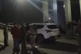 Пожарные 20 минут искали водителя Hyundai, перекрывшего проезд во время пожара в Астане