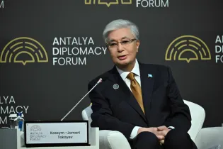 Люди договариваются вне ООН: Токаев указал на падение роли организации