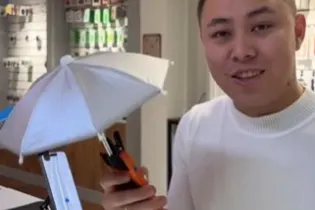 В Казахстане вырос спрос на зонтики для телефонов: водители надеются скрыться от штрафов