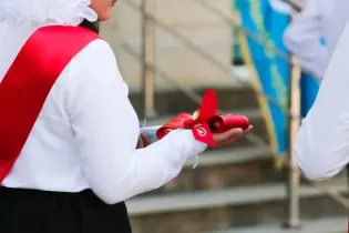 Учебный год в Казахстане завершится 25 мая