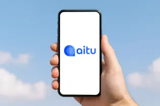 В Минцифры высказались о сравнении казахстанского Aitu и российского MAX