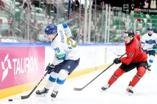Сборная Казахстана стартовала с победы на чемпионате мира по хоккею