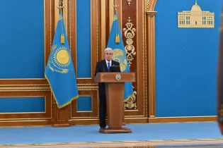 «Не сидеть сложа руки»: Токаев потребовал срочно реформировать армию