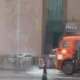 Уборка улиц во время ливня в Астане возмутила казахстанцев
