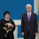 Певица Макпал Жунусова награждена орденом «Барыс» II степени