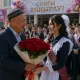 Отказ от выпускных ради помощи сиротам: казахстанские школьники растрогали соцсети