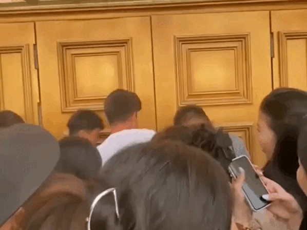 Кадр из видео